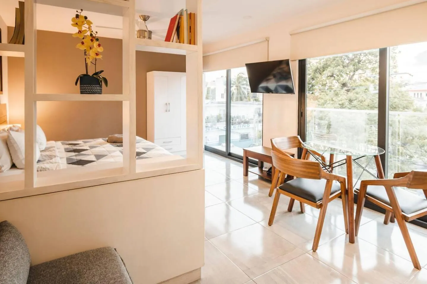 Estudio, Wifi, Tv, Cocina, Gym, Alberca, Seguridad Playa del Carmen Mexico